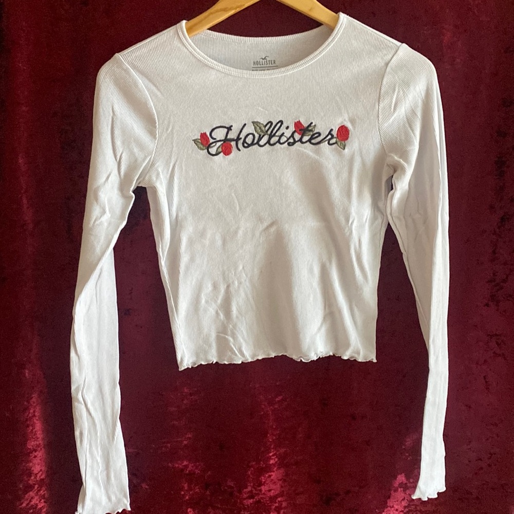 Hollister white long sleeve rose tee size M